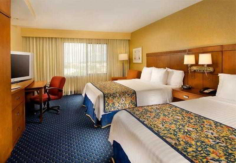 คอร์ตยาร์ด บาย แมริออท ซานอันโตนิโอ ซีเวิร์ลด์/แล็คแลนด์ Hotel ภายนอก รูปภาพ